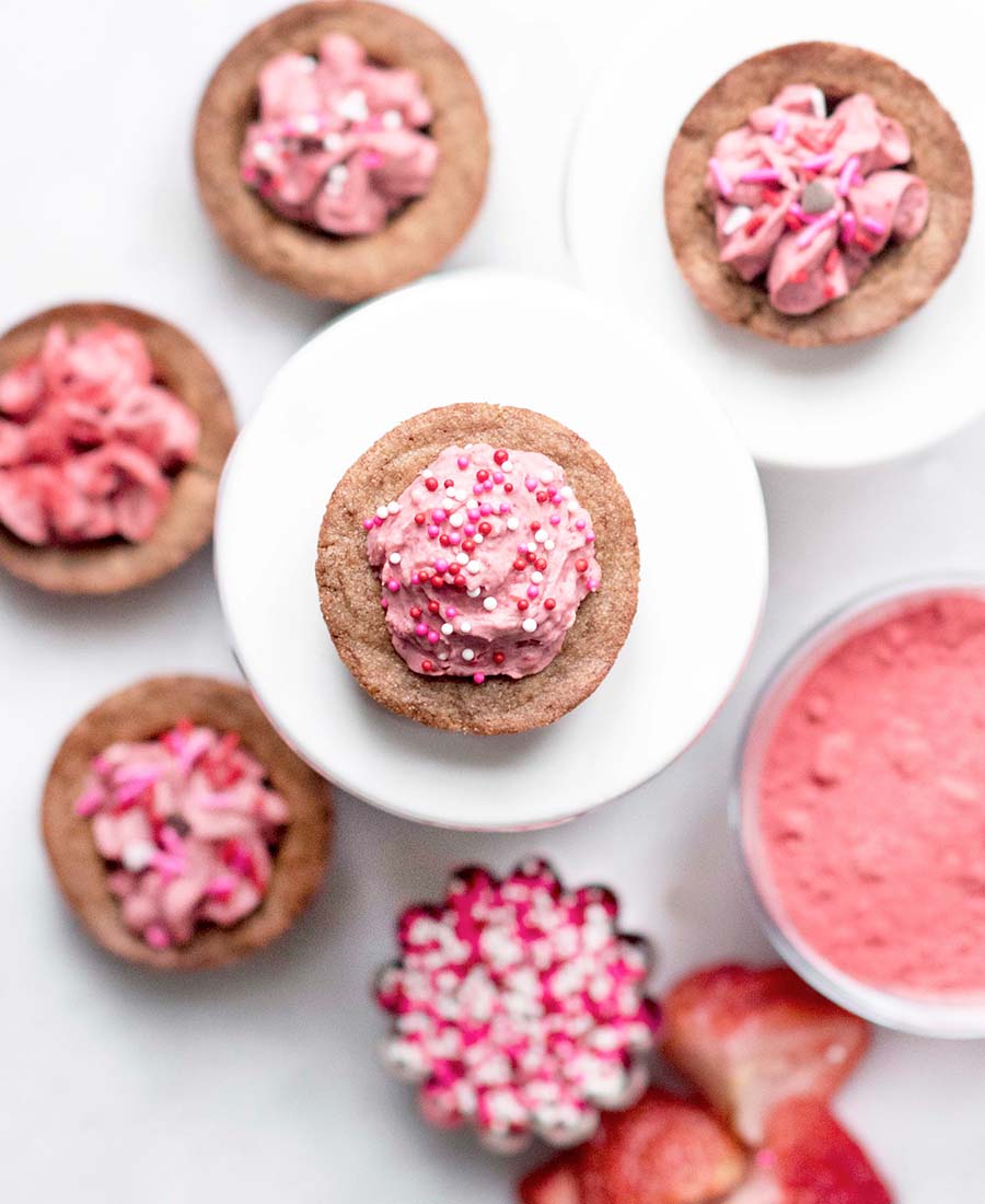 strawberrycookiecups.wiw2 .featured